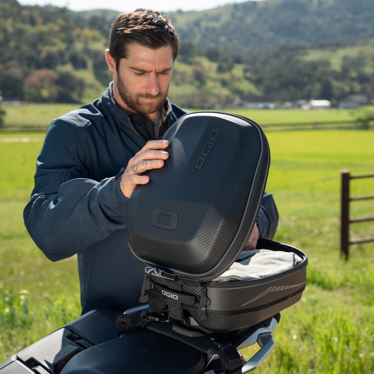 TB1 14L TAIL BAG – OGIO POWERSPORTS
